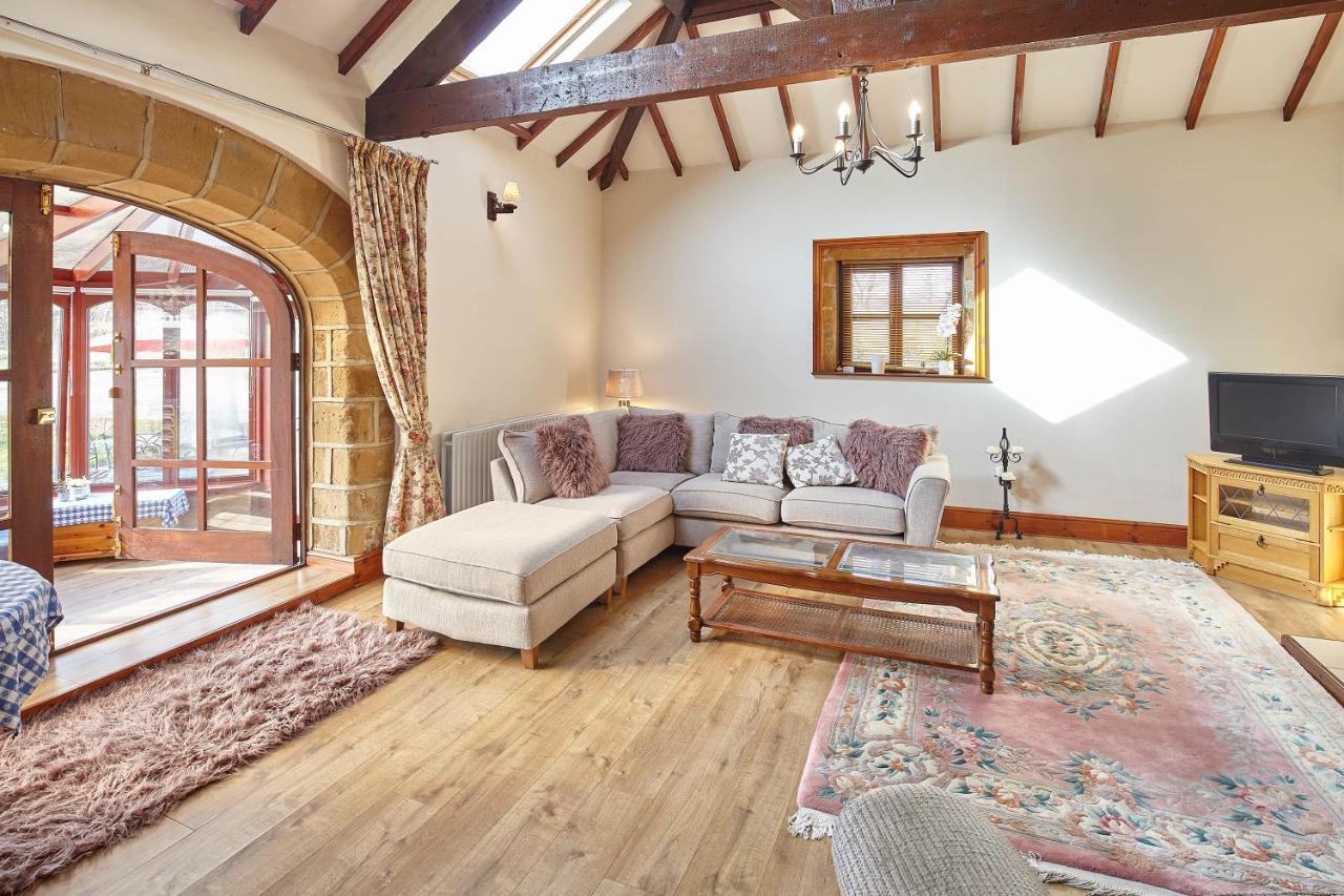Host & Stay - The Arches Cottage Brotton エクステリア 写真